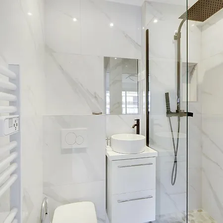 Boulevard Flandrin Rue De La Pompe- Bail Mobility Appartement *