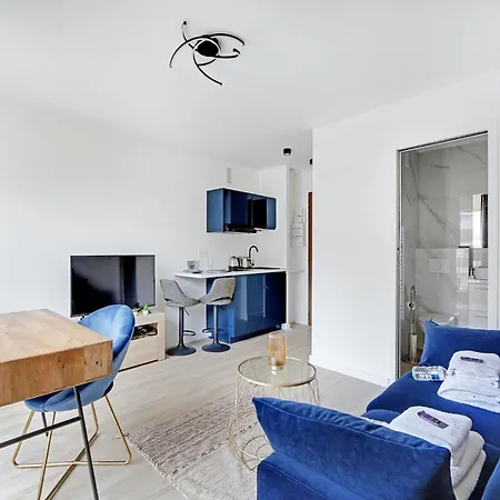 Appartement Boulevard Flandrin Rue De La Pompe- Bail Mobility *