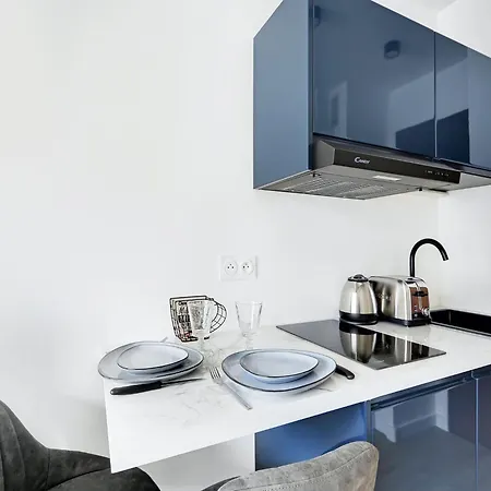 Boulevard Flandrin Rue De La Pompe- Bail Mobility Apartment